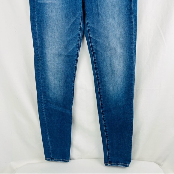 American Eagle Outfitters Next Level Stretch Hi Rise Jegging Light Wash Size 10 - Picture 3 of 16